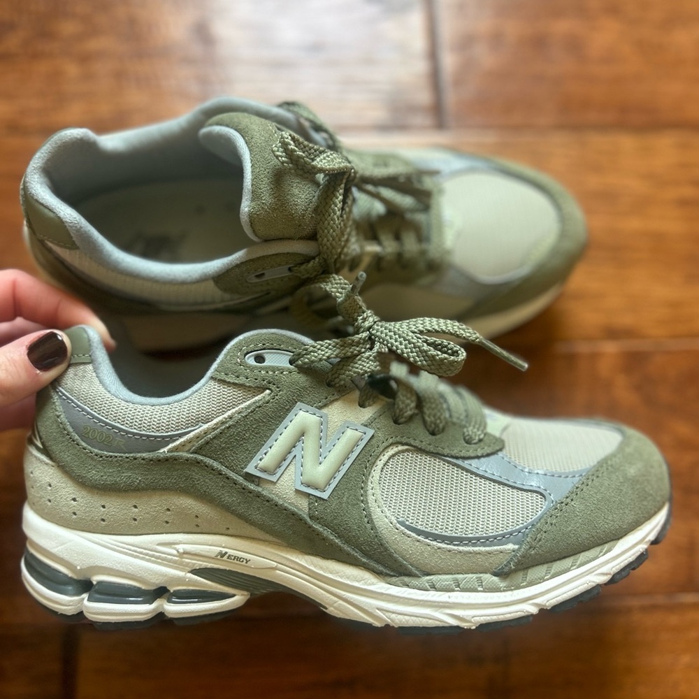 Women’s New Balance 2002R Sneakers
